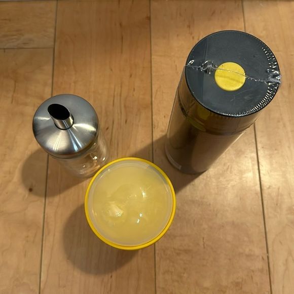 Travel Mug, Snack Cup, Sugar Dispenser - Picture 3 of 11